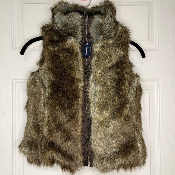 Gap NWT Kids Brown Faux Fur and Brown Reversible Puffer Vest, Size 6/7 Small - Picture 7 of 8